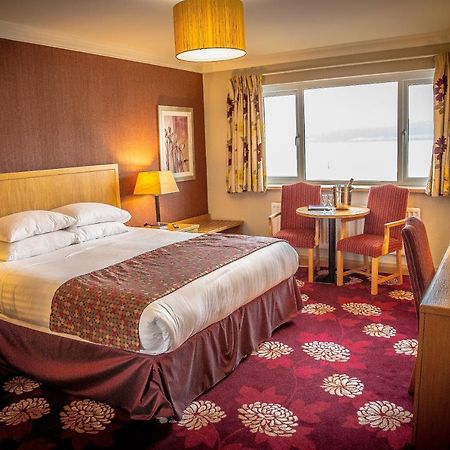 Curran Court Hotel Ларн Екстериор снимка